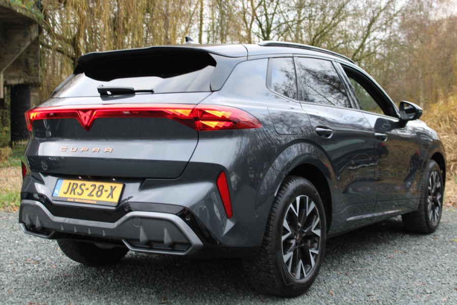 CUPRA Terramar 1.5 eTSI 150PK DSG BUSINESS SFEERVERL HEAD-UP/NAVI/CAMERA/LEDER MATRIX FABRIEKS GARANTIE