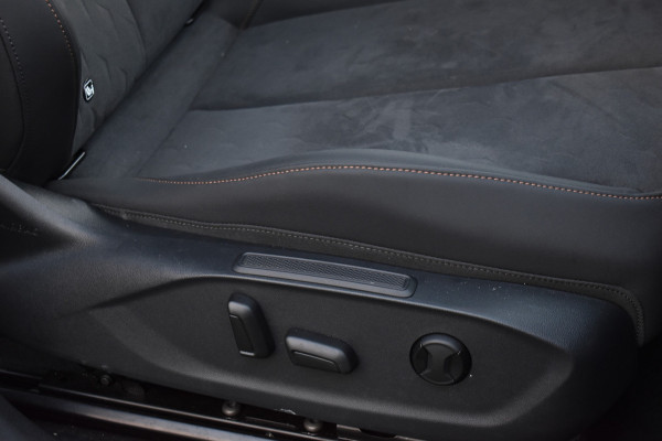 CUPRA Terramar 1.5 eTSI 150PK DSG BUSINESS SFEERVERL HEAD-UP/NAVI/CAMERA/LEDER MATRIX FABRIEKS GARANTIE