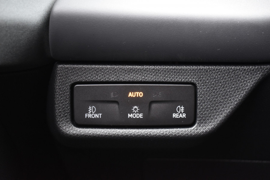 CUPRA Terramar 1.5 eTSI 150PK DSG BUSINESS SFEERVERL HEAD-UP/NAVI/CAMERA/LEDER MATRIX FABRIEKS GARANTIE