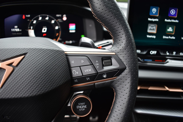 CUPRA Terramar 1.5 eTSI 150PK DSG BUSINESS SFEERVERL HEAD-UP/NAVI/CAMERA/LEDER MATRIX FABRIEKS GARANTIE