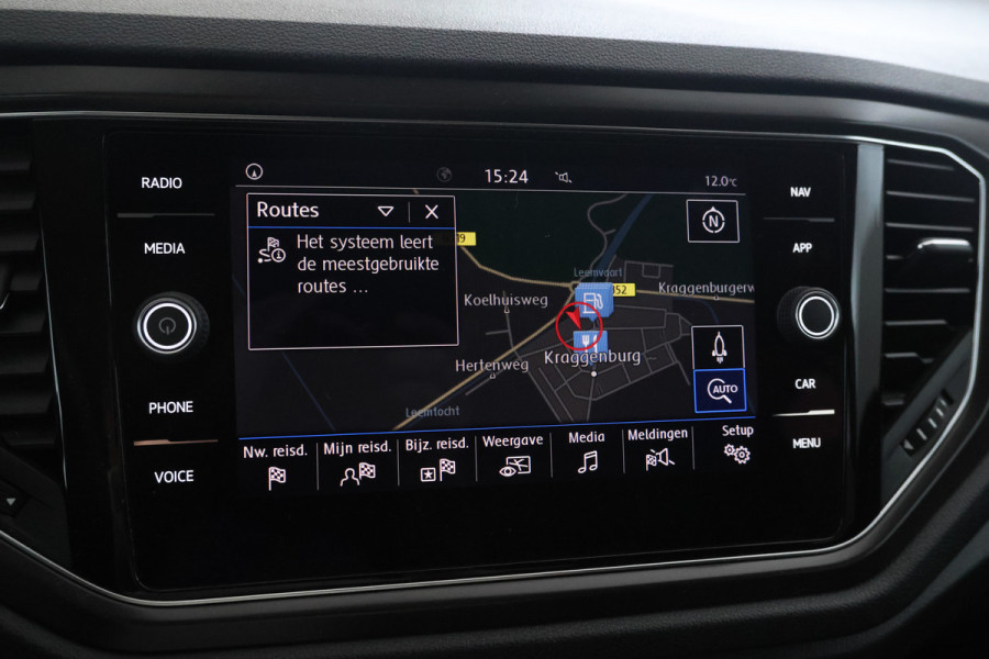 Volkswagen T-Roc 1.5 TSI Sport 150PK, Automaat, Apple carplay, Climate,