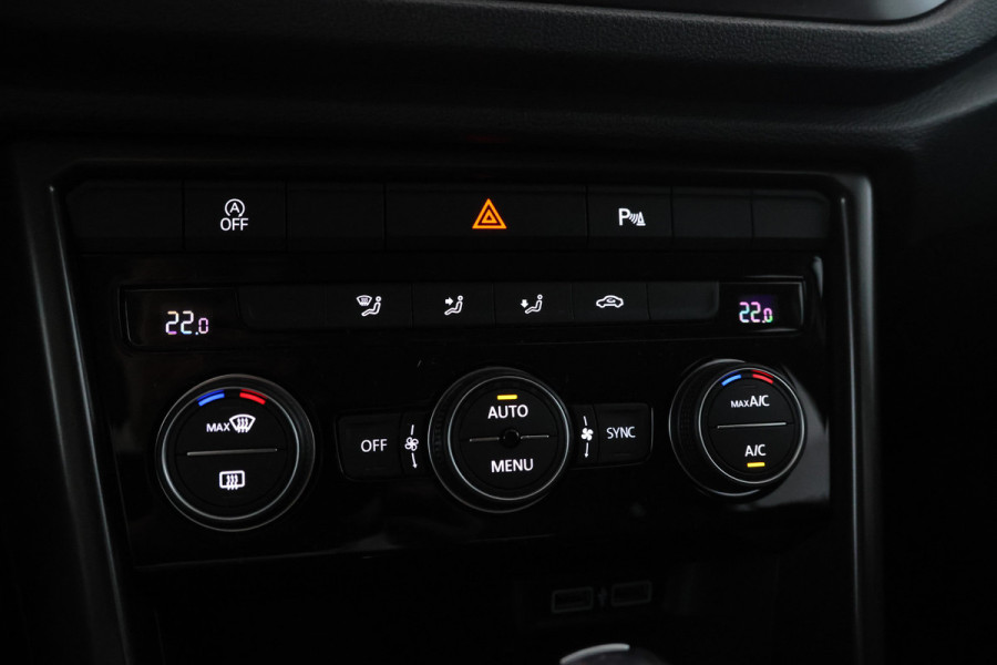 Volkswagen T-Roc 1.5 TSI Sport 150PK, Automaat, Apple carplay, Climate,