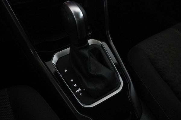 Volkswagen T-Roc 1.5 TSI Sport 150PK, Automaat, Apple carplay, Climate,