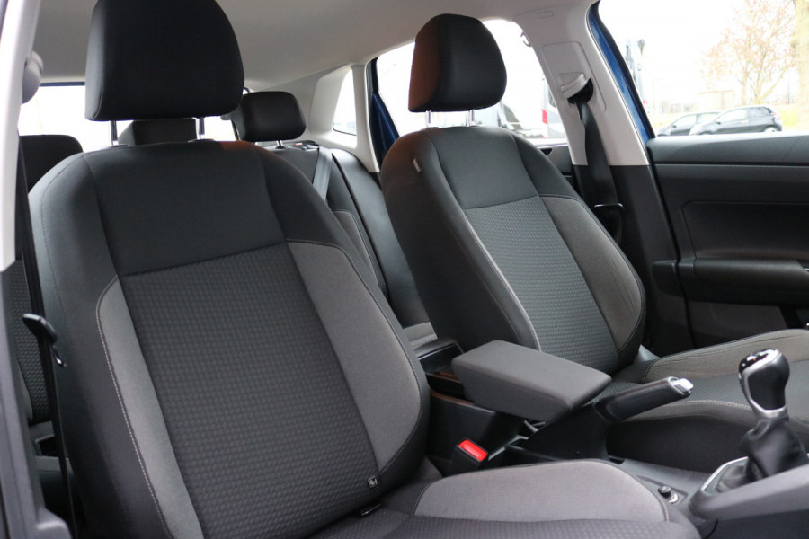 Volkswagen Polo 1.0 TSI Life Virtuel cockpit Navi Alu velgen Led Bj:2022