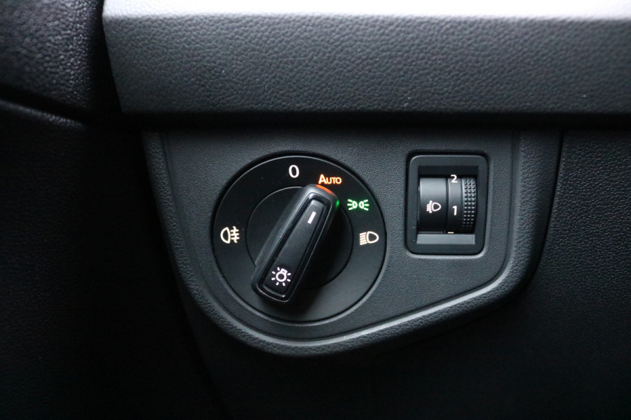 Volkswagen Polo 1.0 TSI Life Virtuel cockpit Navi Alu velgen Led Bj:2022