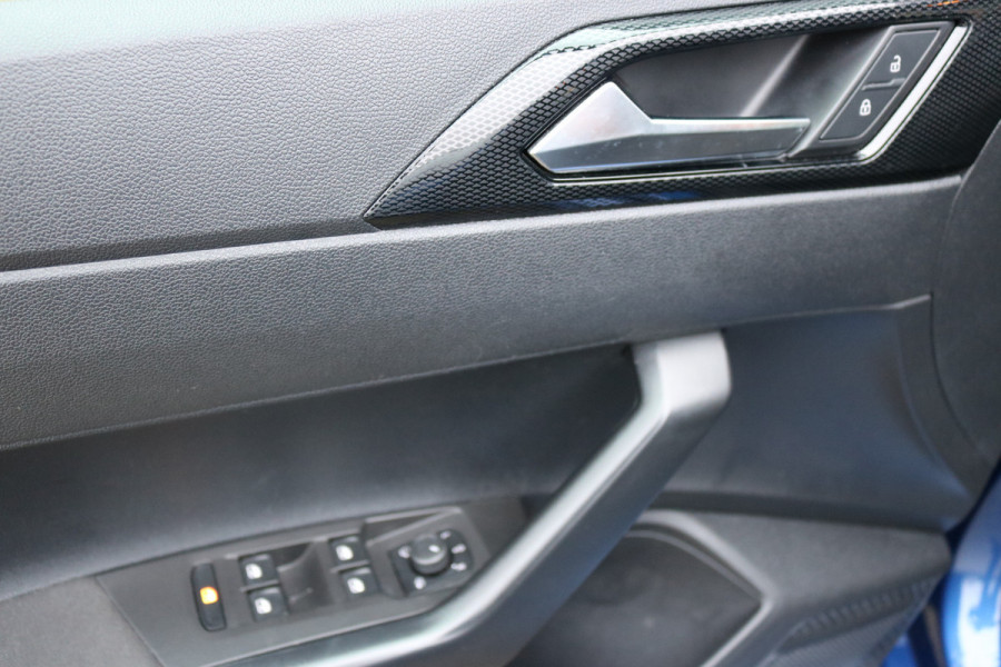 Volkswagen Polo 1.0 TSI Life Virtuel cockpit Navi Alu velgen Led Bj:2022