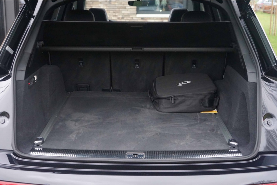 Audi Q7 55 TFSI e Quattro S-Line Pano/HUD/B&O/RS-Zetels/Trkhk/Black/Mass