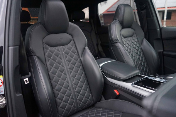 Audi Q7 55 TFSI e Quattro S-Line Pano/HUD/B&O/RS-Zetels/Trkhk/Black/Mass