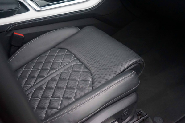 Audi Q7 55 TFSI e Quattro S-Line Pano/HUD/B&O/RS-Zetels/Trkhk/Black/Mass