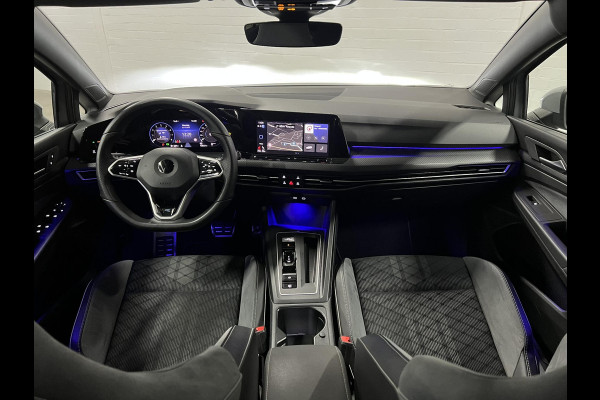 Volkswagen Golf 1.5 eTSI R-Line Business Adaptive Cruise | Stoel-/stuurverwarming | Achteruitrij ​camera | Carplay | ​Sfeerverlichting