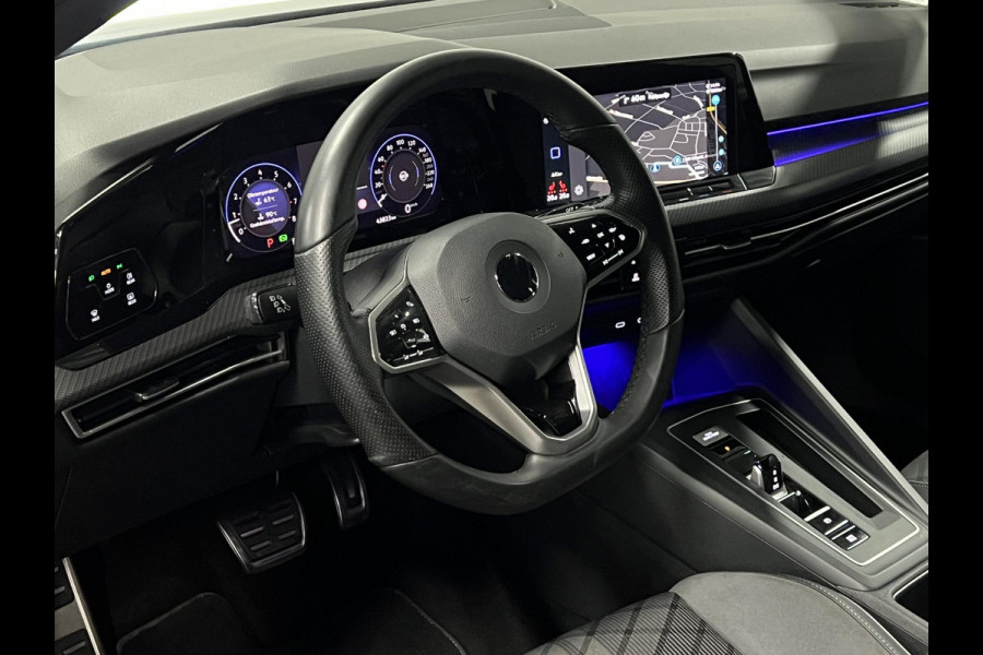 Volkswagen Golf 1.5 eTSI R-Line Business Adaptive Cruise | Stoel-/stuurverwarming | Achteruitrij ​camera | Carplay | ​Sfeerverlichting