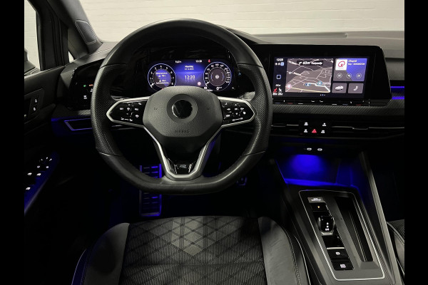Volkswagen Golf 1.5 eTSI R-Line Business Adaptive Cruise | Stoel-/stuurverwarming | Achteruitrij ​camera | Carplay | ​Sfeerverlichting
