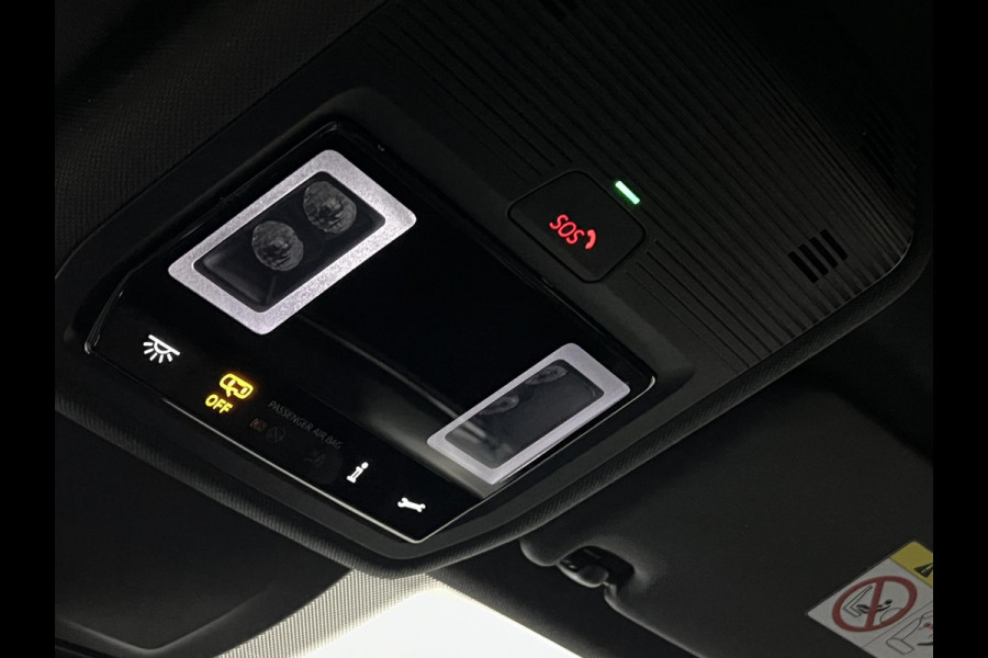 Volkswagen Golf 1.5 eTSI R-Line Business Adaptive Cruise | Stoel-/stuurverwarming | Achteruitrij ​camera | Carplay | ​Sfeerverlichting