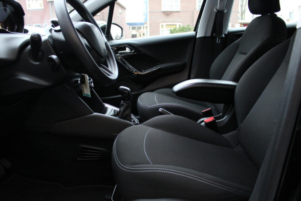 Peugeot 208 1.2 PureTech Blue Lease Active Carplay Navi Nap