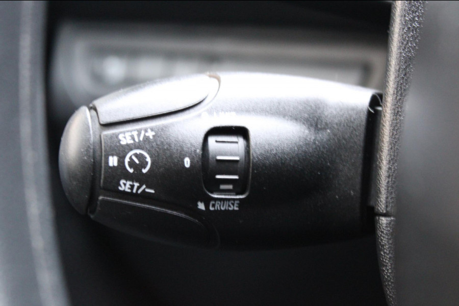 Peugeot 208 1.2 PureTech Blue Lease Active Carplay Navi Nap