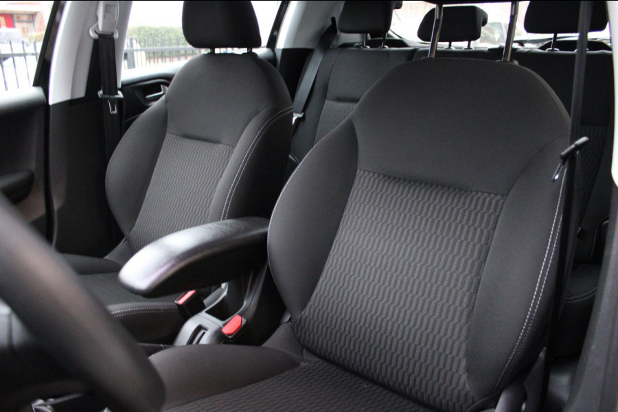 Peugeot 208 1.2 PureTech Blue Lease Active Carplay Navi Nap