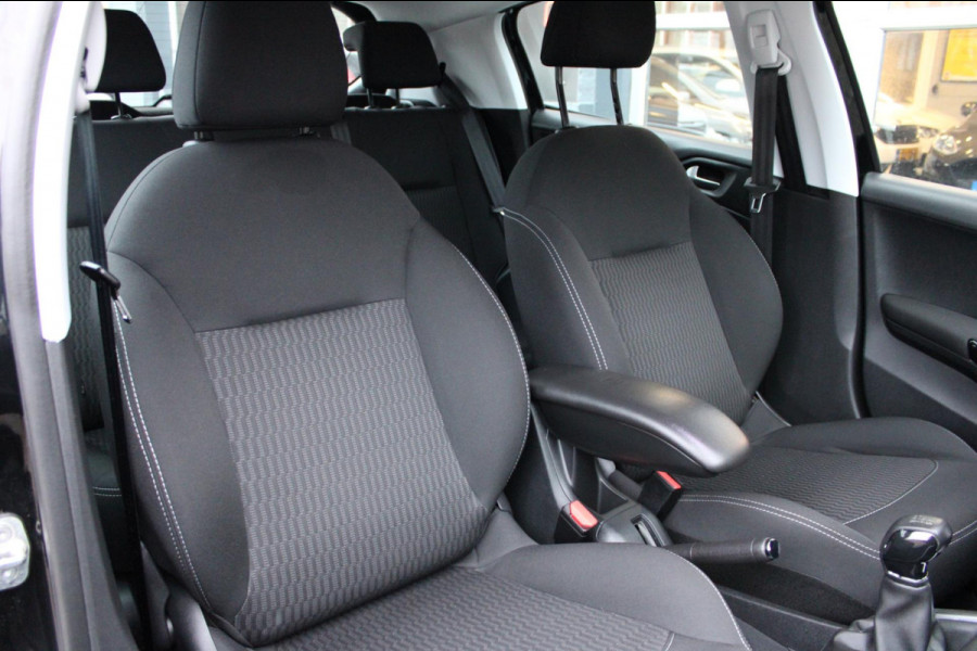 Peugeot 208 1.2 PureTech Blue Lease Active Carplay Navi Nap