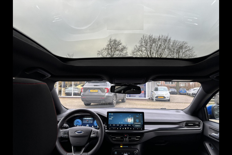Ford FOCUS Wagon 1.0 EcoBoost Hybrid ST Line X 155pk | Trekhaak afneembaar | Panoramadak | Bang&Olufsen | Adaptive cruise control | Winter Pack | All season banden | Camera