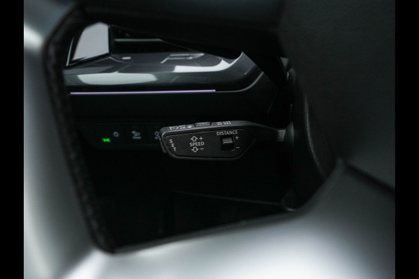 Audi Q4 e-tron 40 S-Line Competition Launch edition 77 kWh [ 3-Fase ] {SOH-87%} (INCL-BTW) *HEAT-PUMP | PANO | LEATHER-FABRIC | MATRIX-LED | ADAPTIVE-CRUISE | HEATED-SPORTSEATS | AMBIENT-LIGHT | DIGI-COCKPIT | CAMERA | KEYLESS | NAVI-FULLMAP | ...