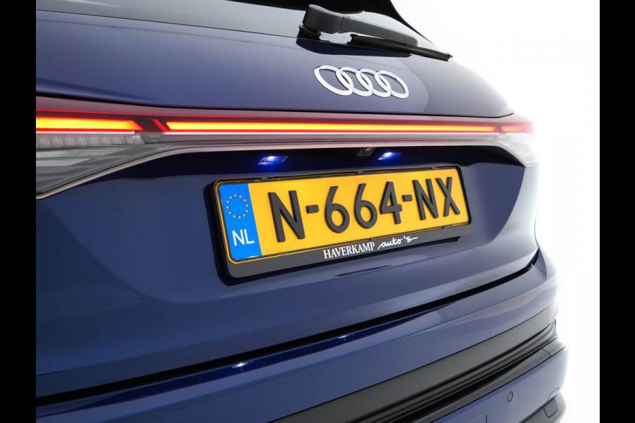 Audi Q4 e-tron 40 S-Line Competition Launch edition 77 kWh [ 3-Fase ] {SOH-87%} (INCL-BTW) *HEAT-PUMP | PANO | LEATHER-FABRIC | MATRIX-LED | ADAPTIVE-CRUISE | HEATED-SPORTSEATS | AMBIENT-LIGHT | DIGI-COCKPIT | CAMERA | KEYLESS | NAVI-FULLMAP | ...