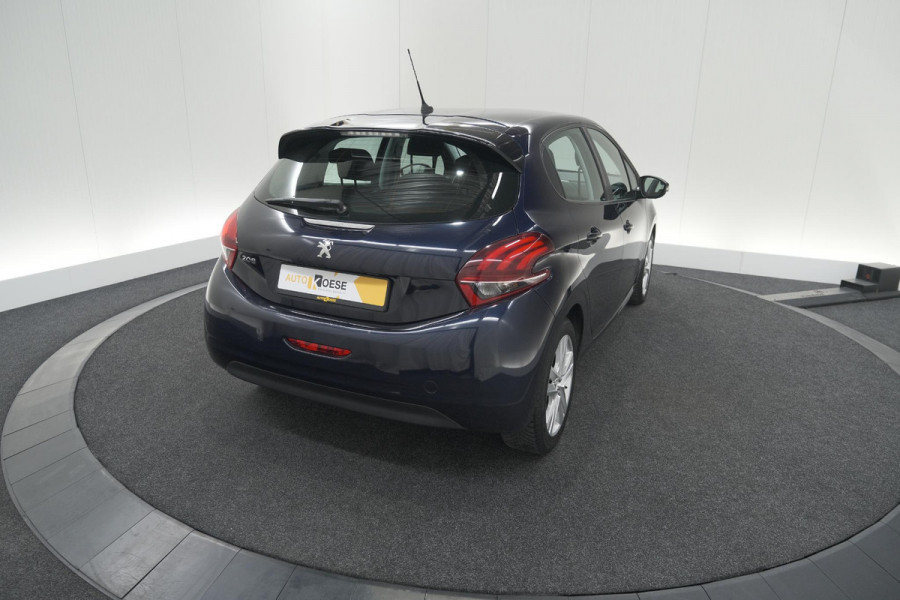 Peugeot 208 PureTech 82 Signature | Allseason banden | Navigatie | Parkeersensoren