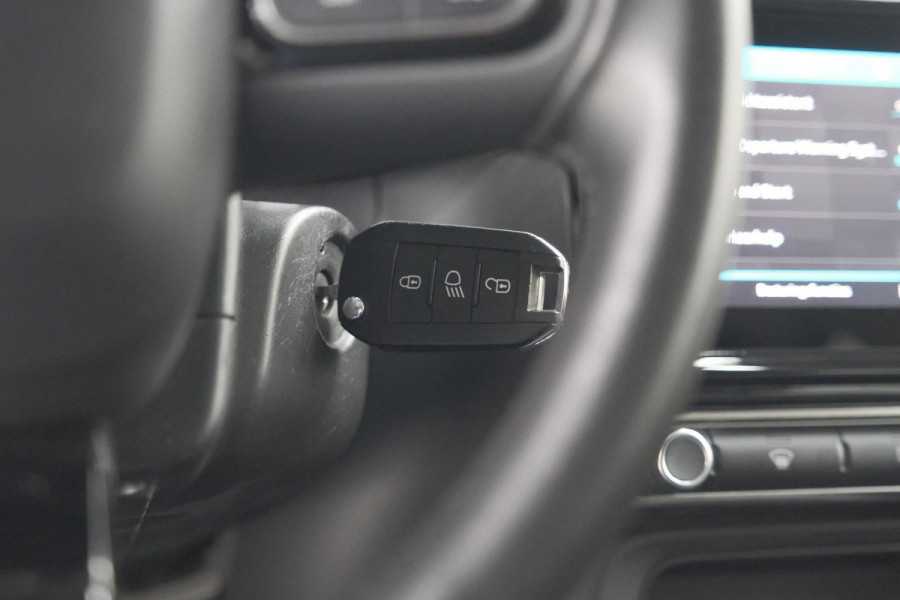 Citroën C3 PureTech 82 Shine | Camera | Navigatie | Apple Carplay | Parkeersensoren