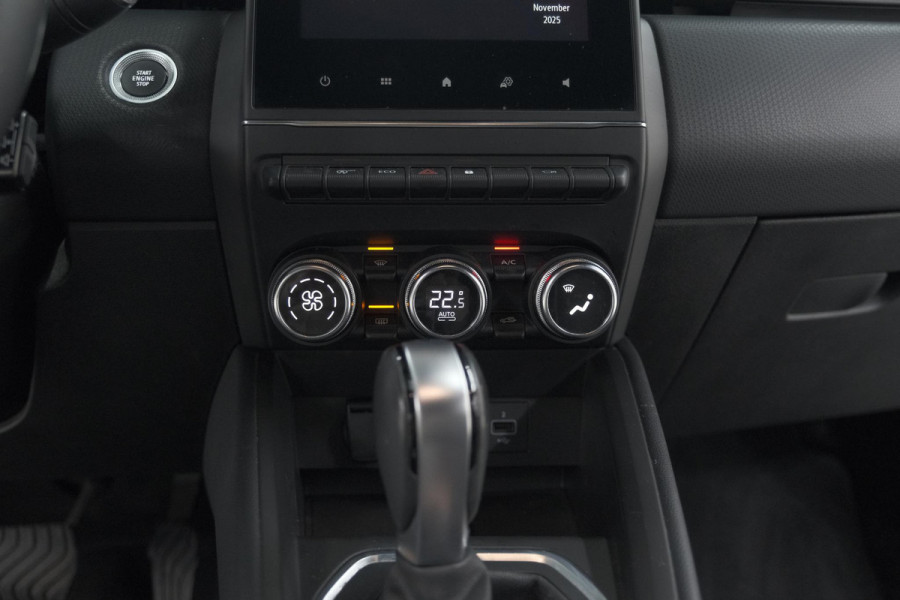 Renault Clio TCe 130 EDC Intens | Rondom Camera | Apple Carplay | Parkeersensoren | Climate Control