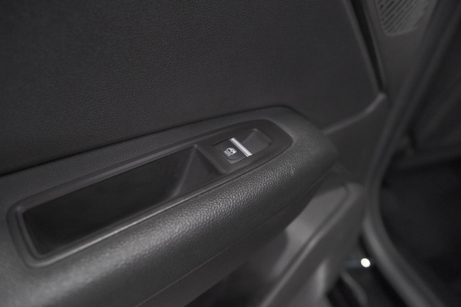 Renault Captur 1.6 E-Tech full hybrid 145 techno | Pack Full Screen | Camera | Navigatie | Allseason Banden