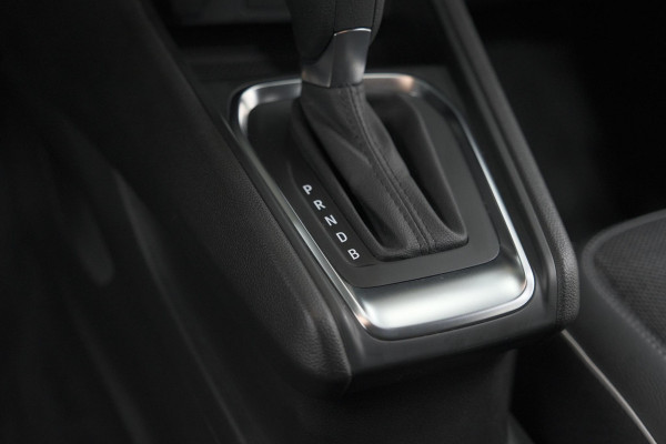 Renault Captur 1.6 E-Tech full hybrid 145 techno | Pack Full Screen | Camera | Navigatie | Allseason Banden