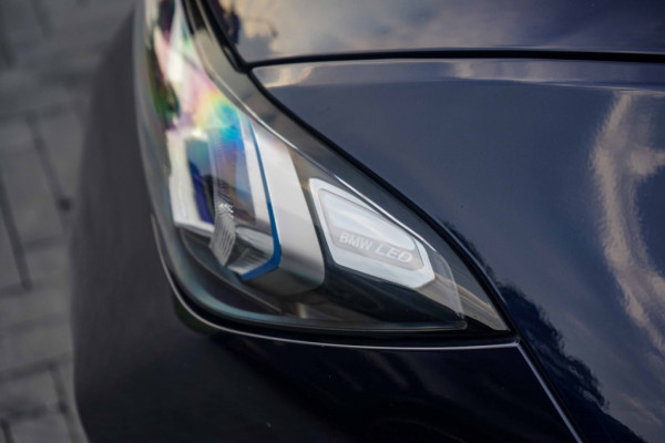 BMW 3 Serie Touring 330e xDrive M-Sport Individual