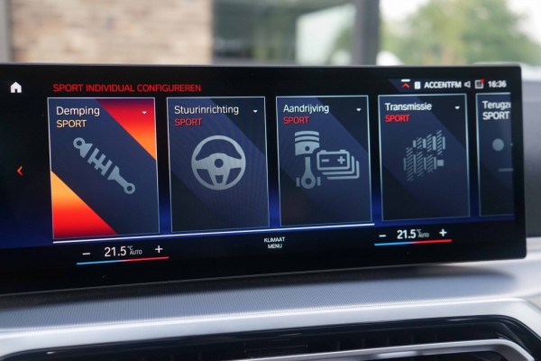 BMW 3 Serie Touring 330e xDrive M-Sport Individual