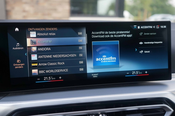 BMW 3 Serie Touring 330e xDrive M-Sport Individual