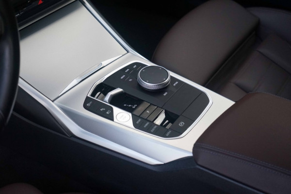 BMW 3 Serie Touring 330e xDrive M-Sport Individual