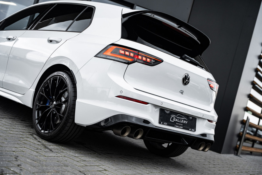 Volkswagen Golf 8.5 R 2.0 TSI 4Motion - R Performance Pack | Akrapovic | Panorama | H&K | Elek. Trekhaak