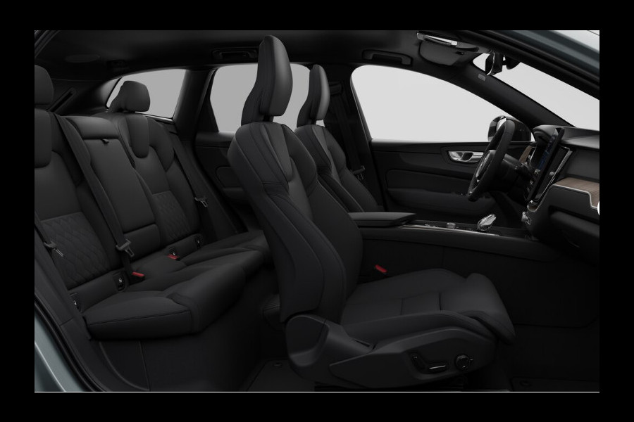 Volvo XC60 T6 350PK Automaat Plug-in hybrid AWD Plus Dark Elektrisch bedienbare voorstoelen met geheugen/ Stoelverwarming/ Stuurverwarming/ Harman Kardon audio/ 360 Camera/ BLIS
