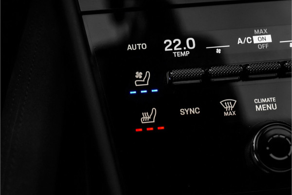 Porsche Cayenne Coupé 3.0 E-Hybrid Sport Design Burmester Inno-Drive Trekhaak 22" 1e Eig BTW