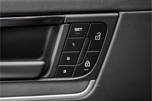 Porsche Cayenne Coupé 3.0 E-Hybrid Sport Design Burmester Inno-Drive Trekhaak 22" 1e Eig BTW