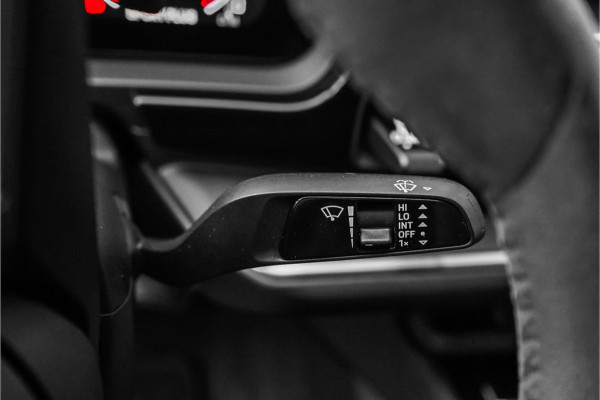 Porsche Cayenne Coupé 3.0 E-Hybrid Sport Design Burmester Inno-Drive Trekhaak 22" 1e Eig BTW