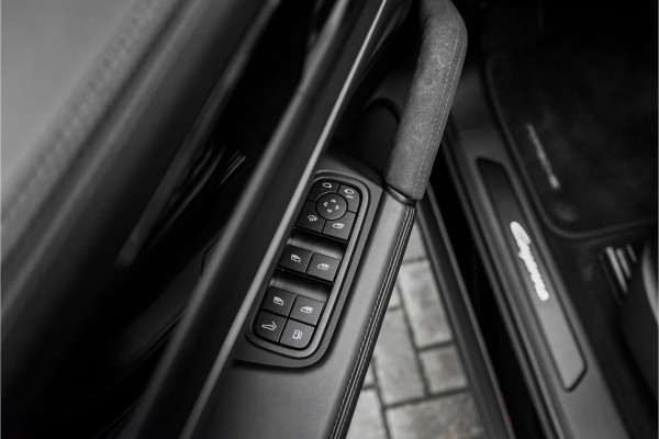 Porsche Cayenne Coupé 3.0 E-Hybrid Sport Design Burmester Inno-Drive Trekhaak 22" 1e Eig BTW