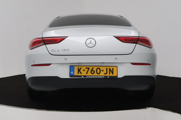 Mercedes-Benz CLA-Klasse 180 Business Solution (STOELVERWARMING, ACHTERUITRIJCAMERA, CRUISE CONTROL, PARKEERSENSOREN)