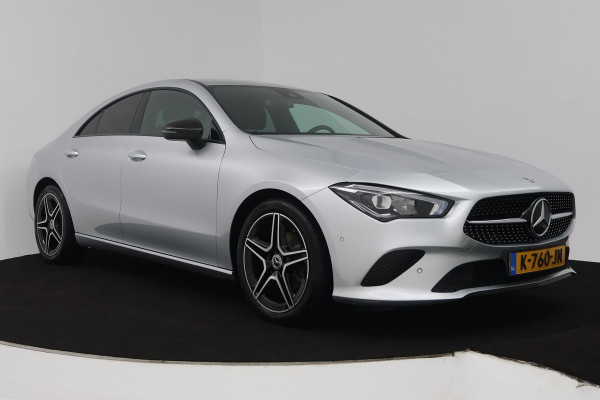 Mercedes-Benz CLA-Klasse 180 Business Solution (STOELVERWARMING, ACHTERUITRIJCAMERA, CRUISE CONTROL, PARKEERSENSOREN)