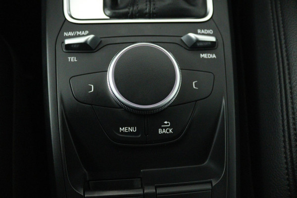 Audi Q2 30 TFSI Design Pro Line Plus (STOELVERWARMING, AUTOMAAT, LEER, CRUISE CONTROL, PARKEERSENSOREN)