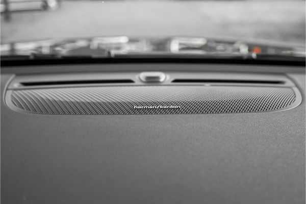 Volvo XC40 Recharge Ultimate Pano H/K ACC 20"