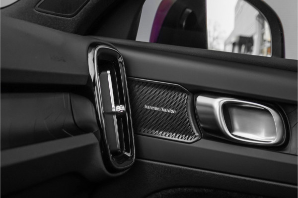 Volvo XC40 Recharge Ultimate Pano H/K ACC 20"
