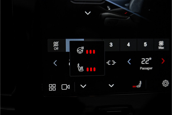 Volvo XC40 Recharge Ultimate Pano H/K ACC 20"