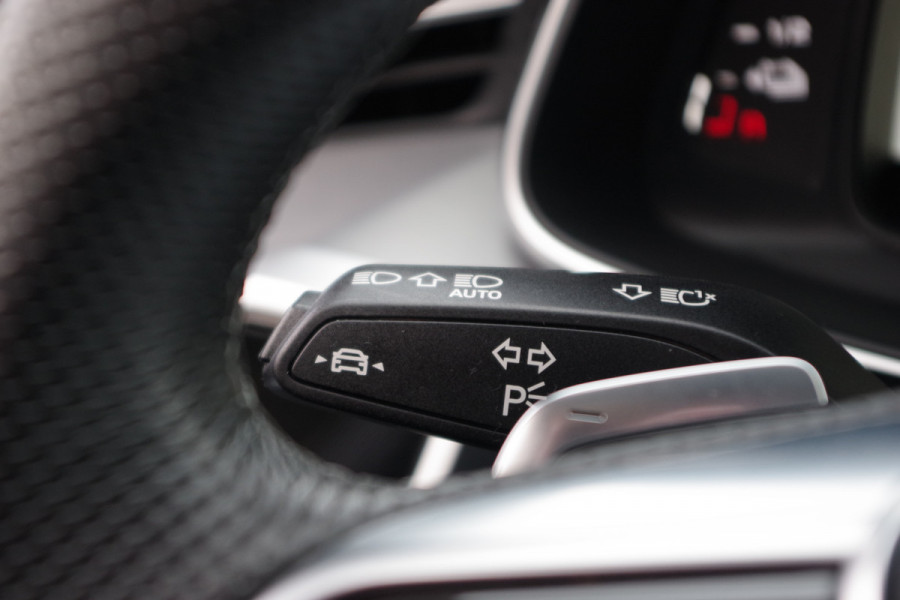 Audi A6 Limousine 55 TFSI e 367 PK Quattro Pro Line S-Line Competition PHEV, Panoramadak, B&O Sound