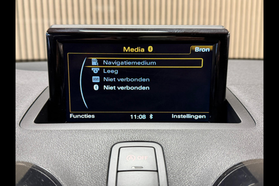 Audi A1 1.0 TFSI Advance Sport S-TRONIC AUT. AIRCO CRUISE NAVIGATIE PDC BLUETOOTH STOELVERWARMING