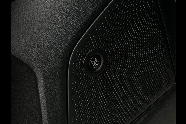 Ford Focus Wagon 1.5 EcoBoost ST Line Business NL AUTO | CARPLAY | CAMERA | LEDER | DEALER ONDERH | AFN. TREKHAAK | STUURWIEL VERW |