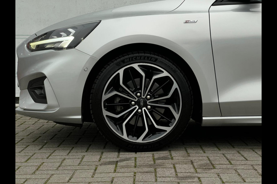 Ford Focus Wagon 1.5 EcoBoost ST Line Business NL AUTO | CARPLAY | CAMERA | LEDER | DEALER ONDERH | AFN. TREKHAAK | STUURWIEL VERW |
