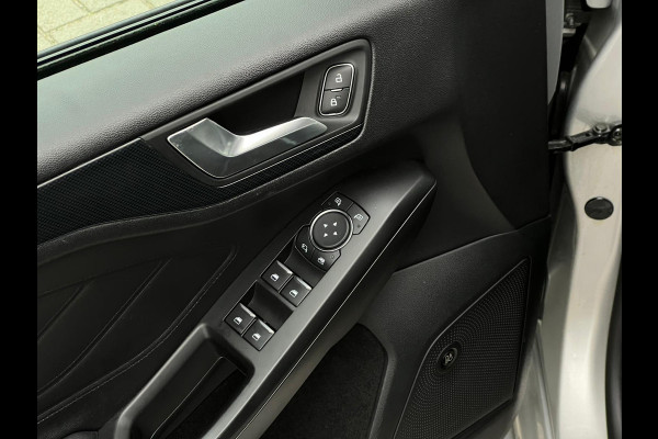 Ford Focus Wagon 1.5 EcoBoost ST Line Business NL AUTO | CARPLAY | CAMERA | LEDER | DEALER ONDERH | AFN. TREKHAAK | STUURWIEL VERW |